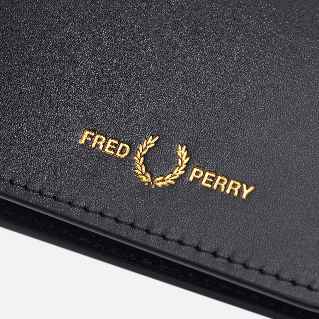 Fred Perry Держатель для карт Leather Fold Over Card Holder