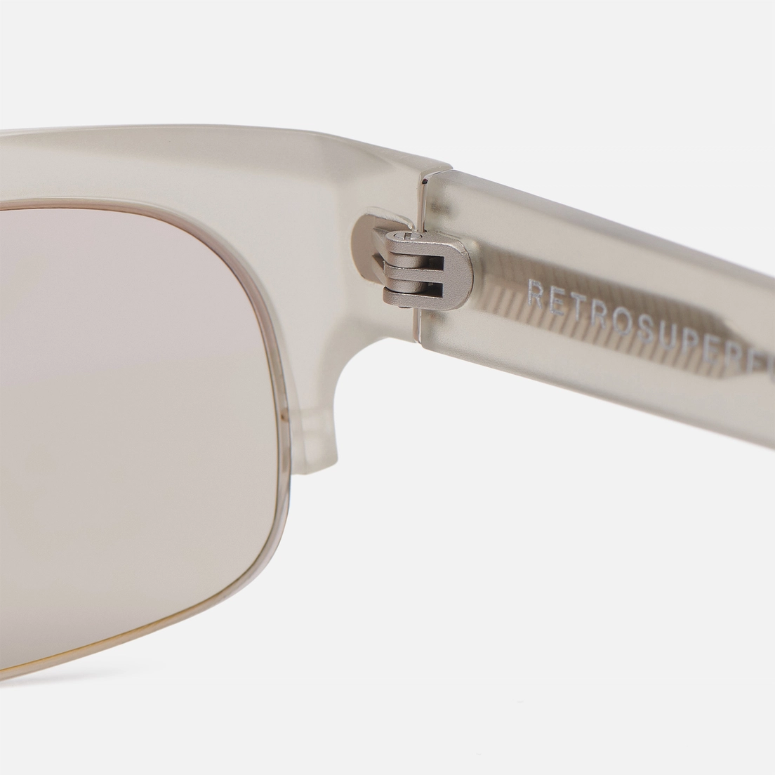 RETROSUPERFUTURE Солнцезащитные очки Scatto