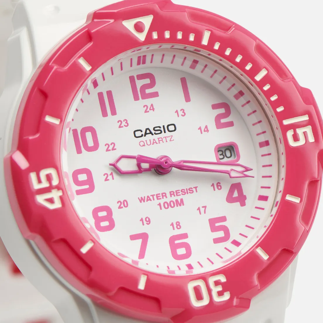 CASIO Наручные часы Collection LRW-200H-4B