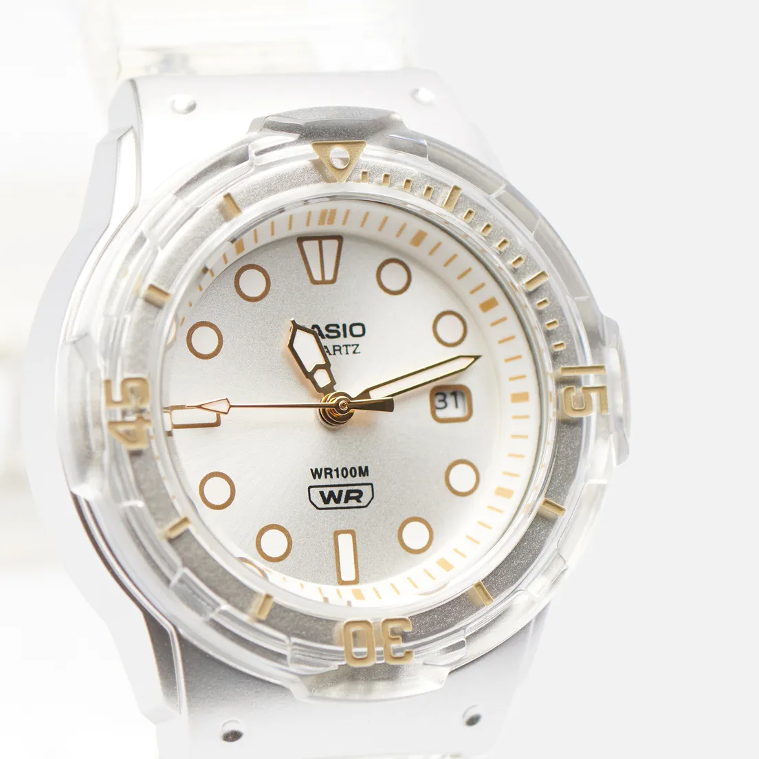 CASIO Наручные часы Collection LRW-200HS-7E