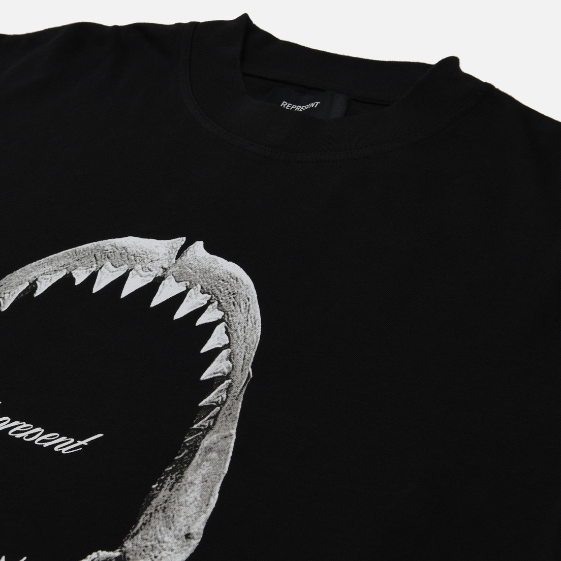 REPRESENT Мужская футболка Shark Jaws
