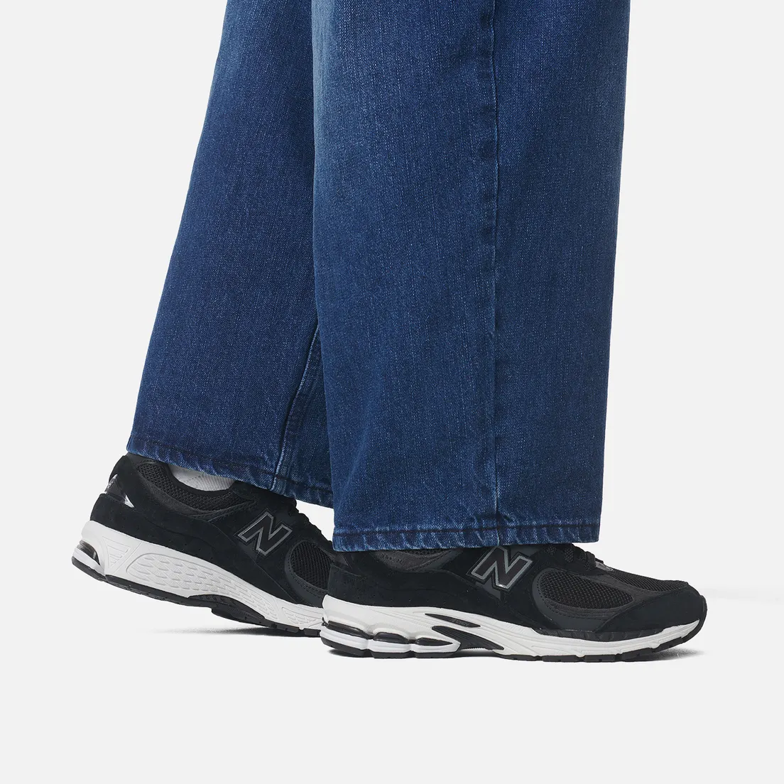 New Balance Кроссовки M2002RBK