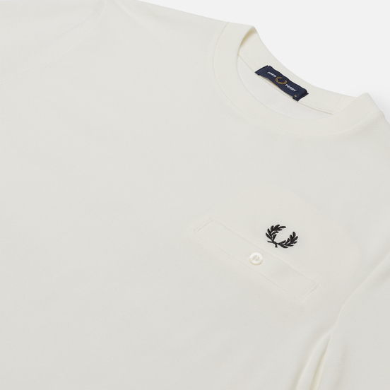 Мужская футболка Fred Perry Modernist Streetwear Pocket Detail Pique Snow White