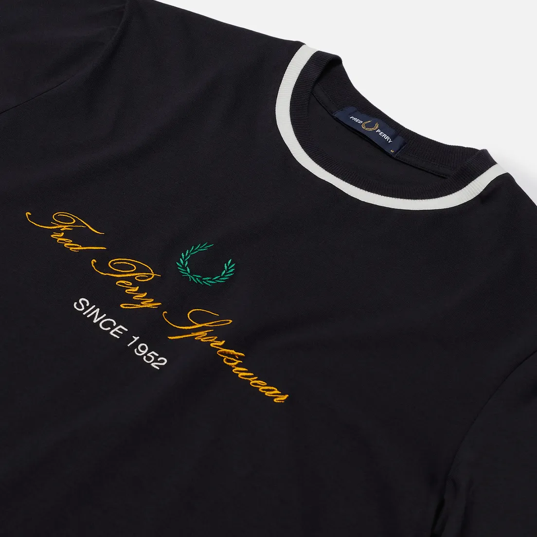 Fred Perry Мужская футболка Modernist Streetwear Script Embroidered