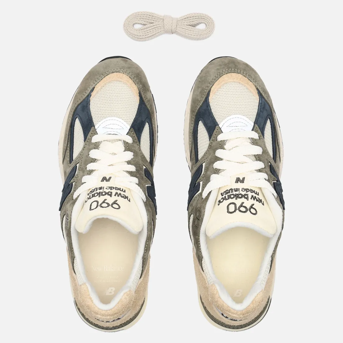 New Balance Мужские кроссовки x Teddy Santis 990v2