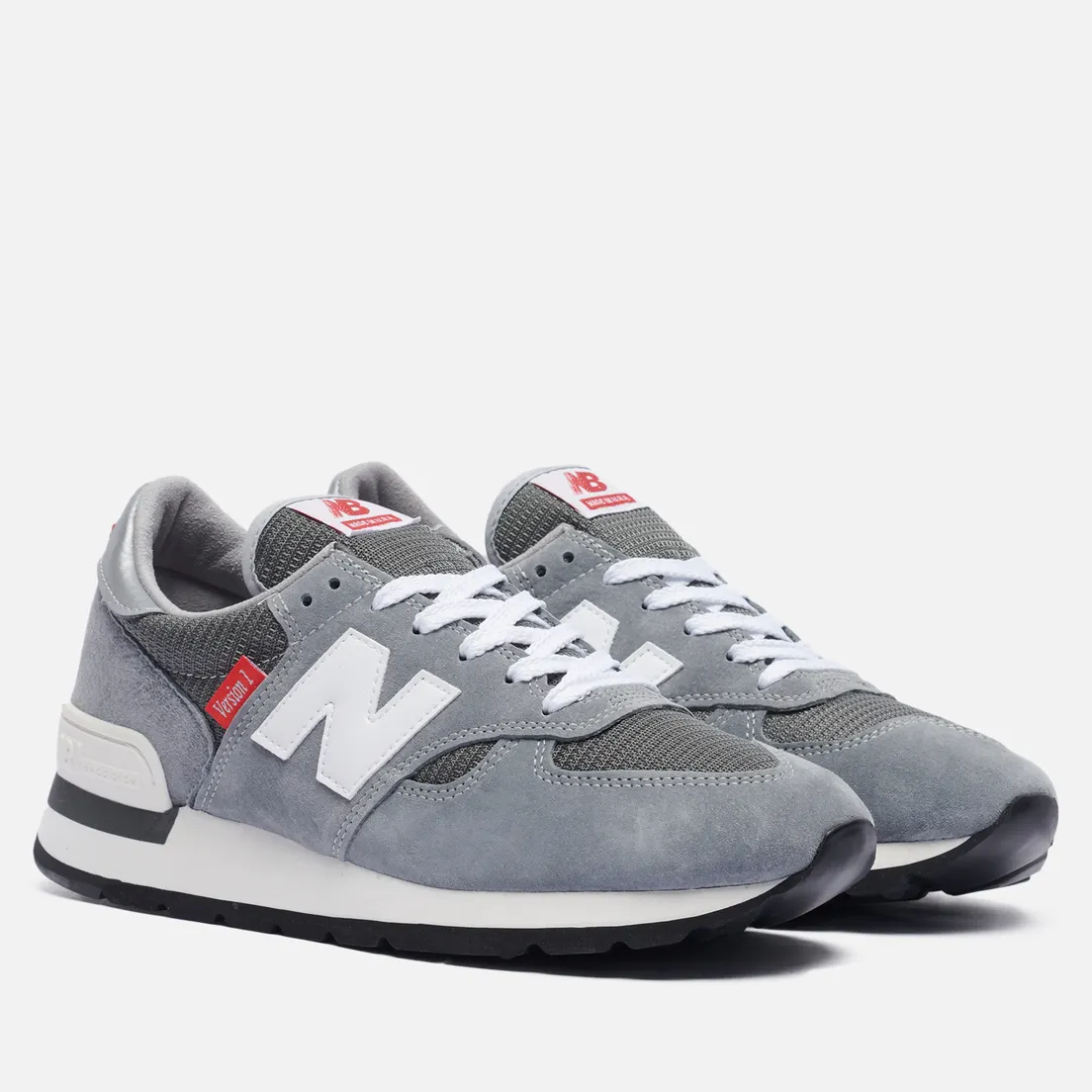 New Balance Кроссовки 990v1