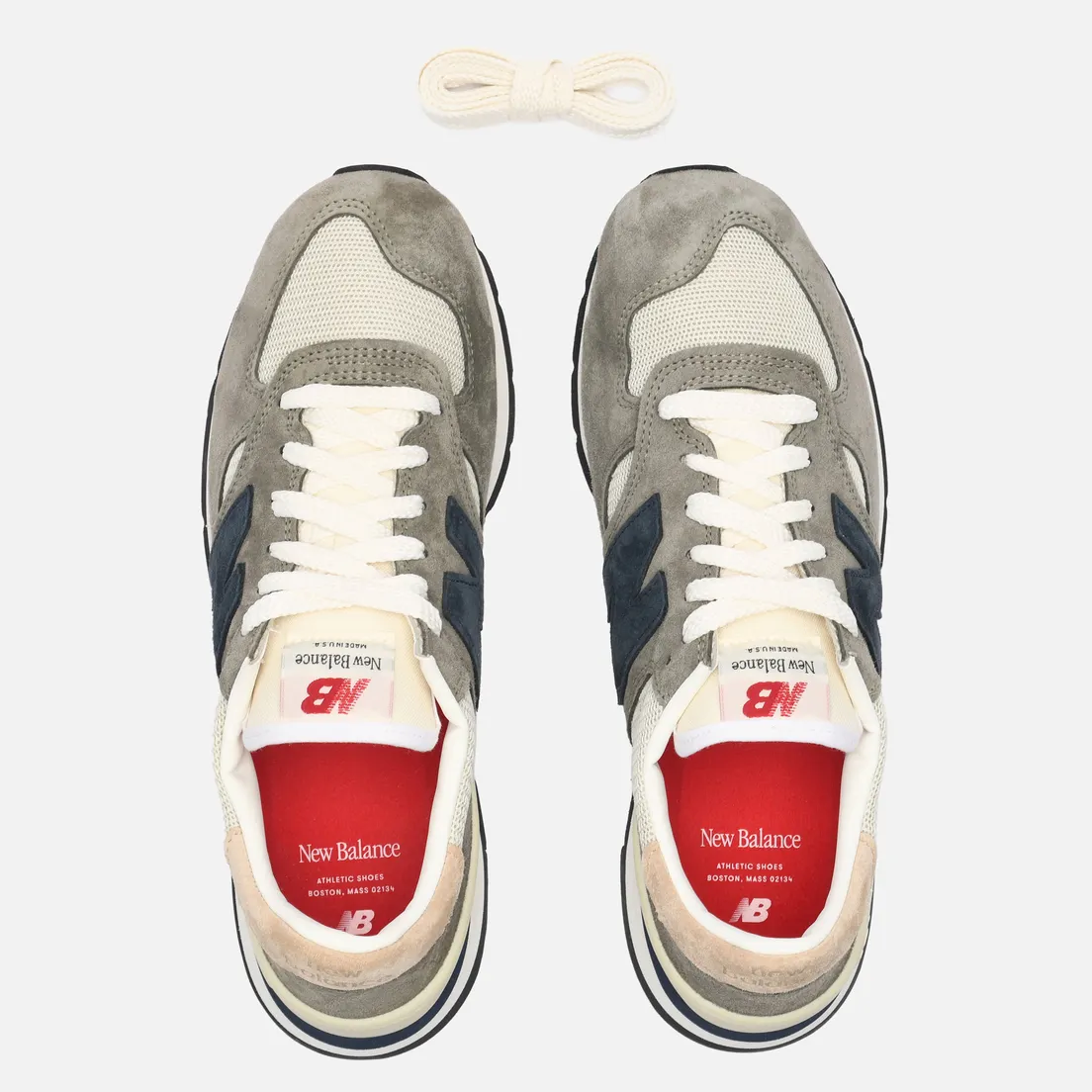 New Balance Мужские кроссовки x Teddy Santis 990v1
