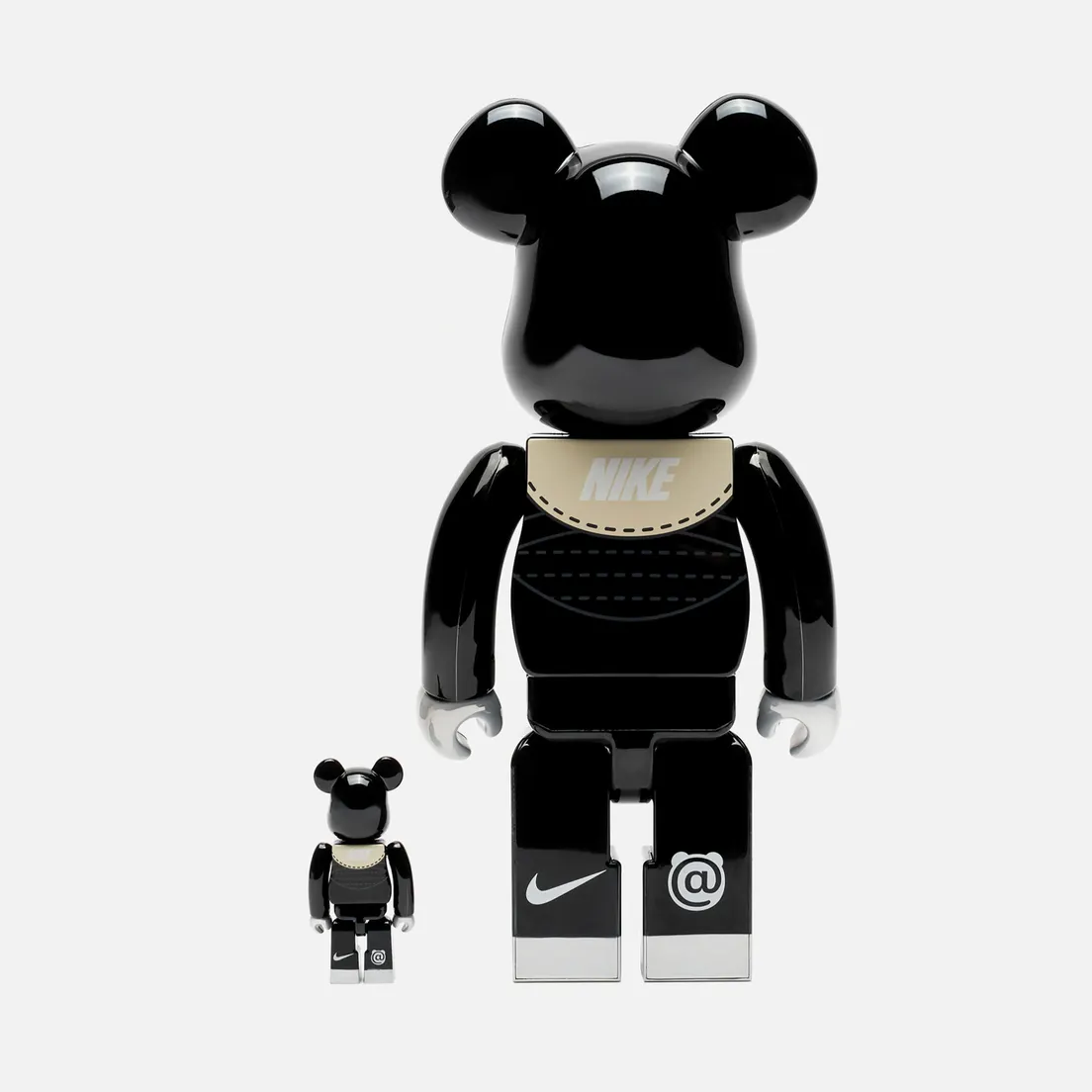 Medicom Toy Игрушка Nike SB 2020 Black 100% & 400%