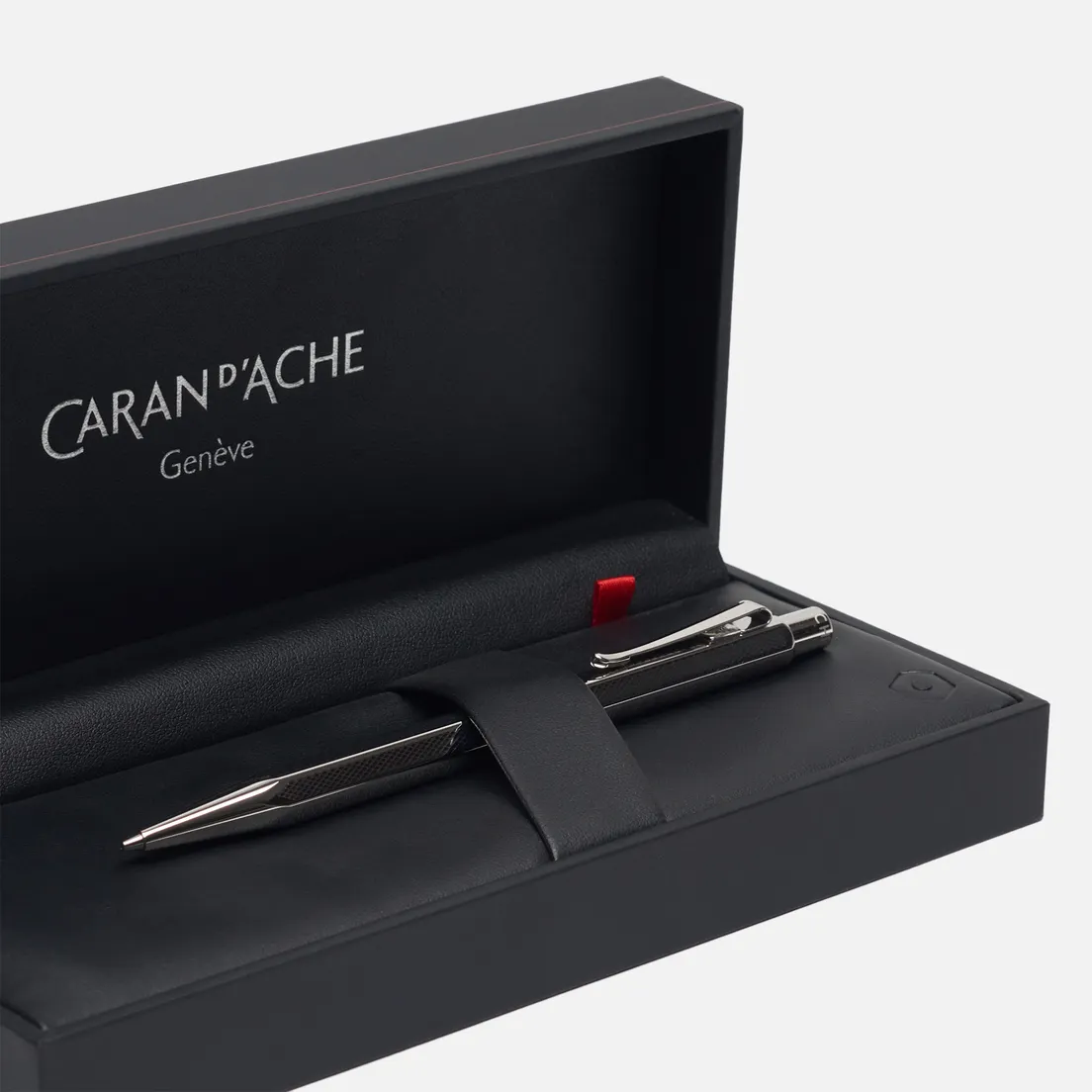 Caran d'Ache Механический карандаш Ecridor Retro 0.7