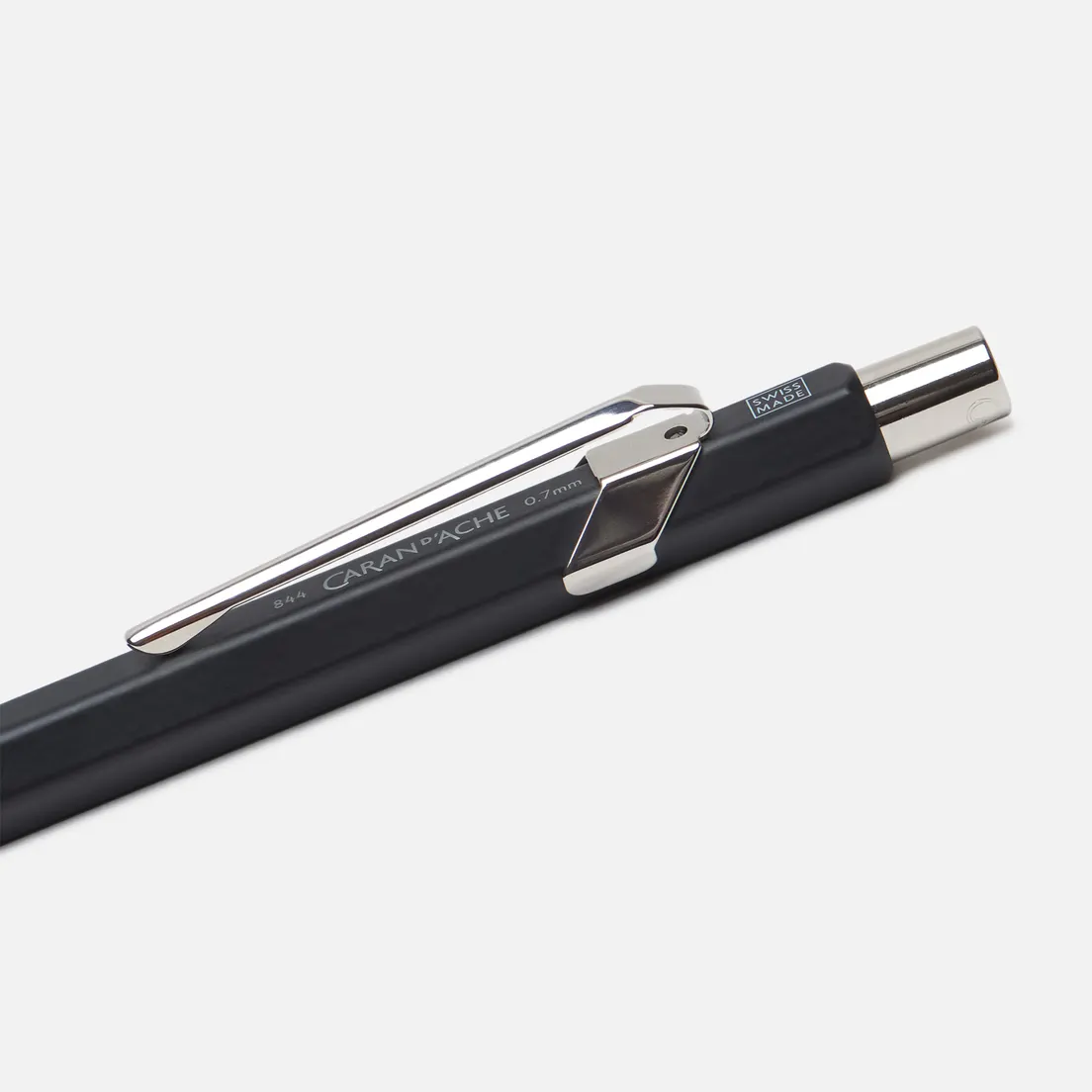 Caran d'Ache Механический карандаш Office Classic 0.7 Giftbox