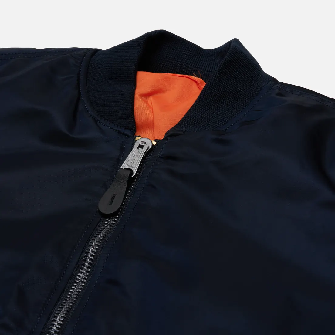Alpha Industries Мужская куртка бомбер MA-1 Slim Fit