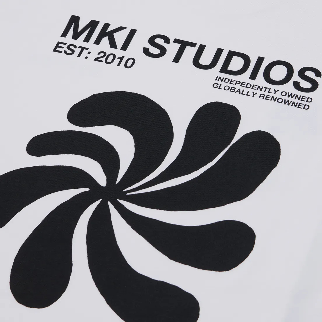 MKI Miyuki-Zoku Мужской лонгслив Abstract