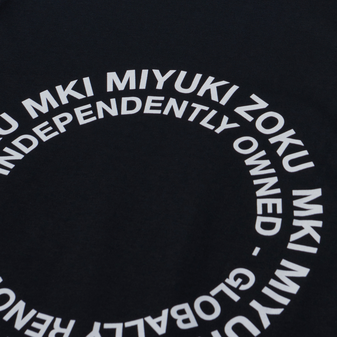 MKI Miyuki-Zoku Мужской лонгслив Circle