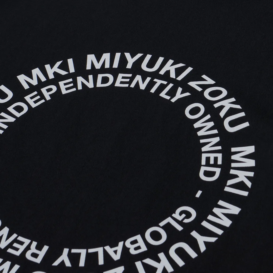 MKI Miyuki-Zoku Мужская футболка Circle