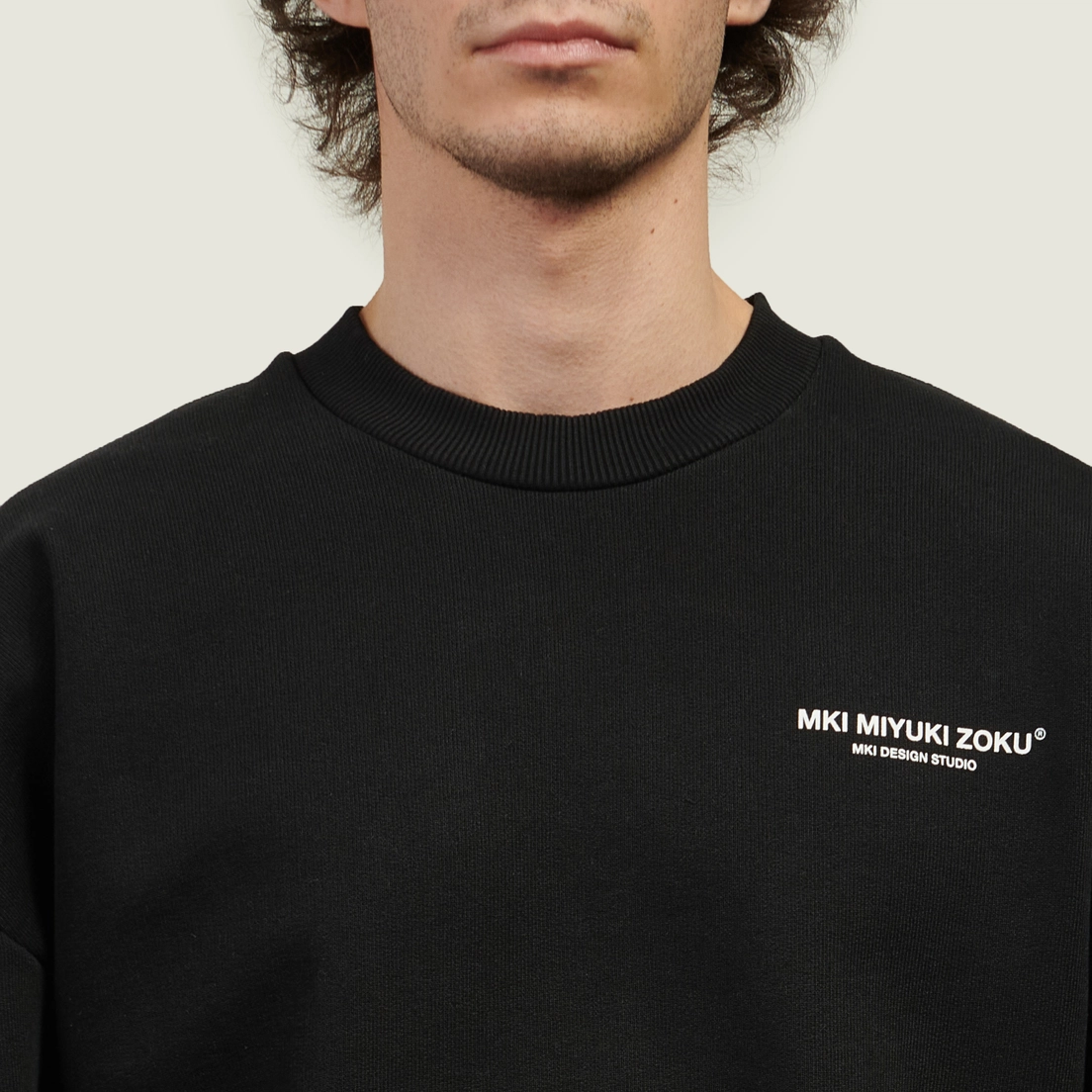 MKI Miyuki-Zoku Мужская толстовка Design Studio Crewneck