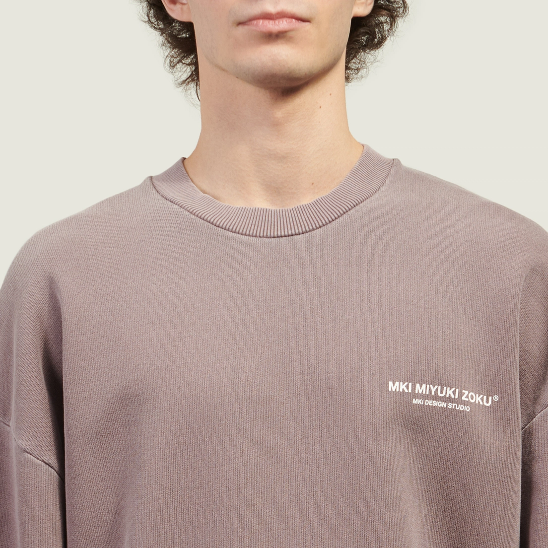 MKI Miyuki-Zoku Мужская толстовка Design Studio Crewneck