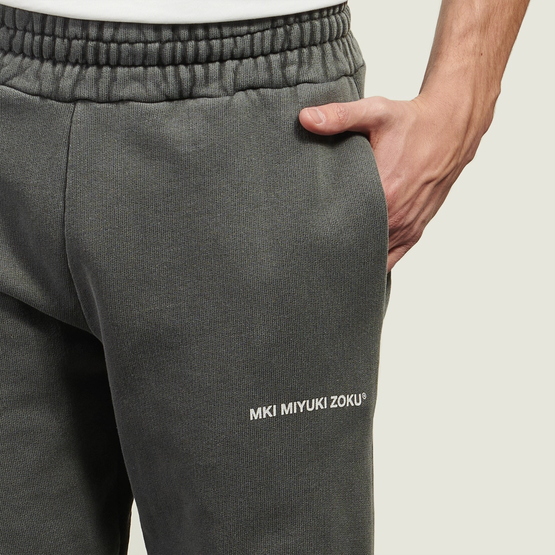 MKI Miyuki-Zoku Мужские брюки Uniform Wide Leg Joggers