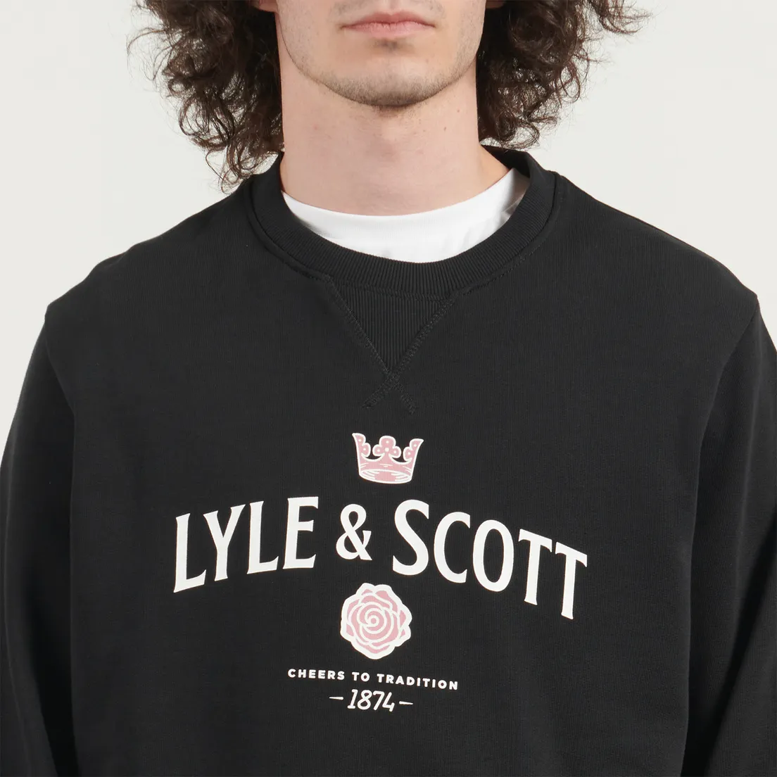 Lyle & Scott Мужская толстовка Cheers Graphic Crew Neck