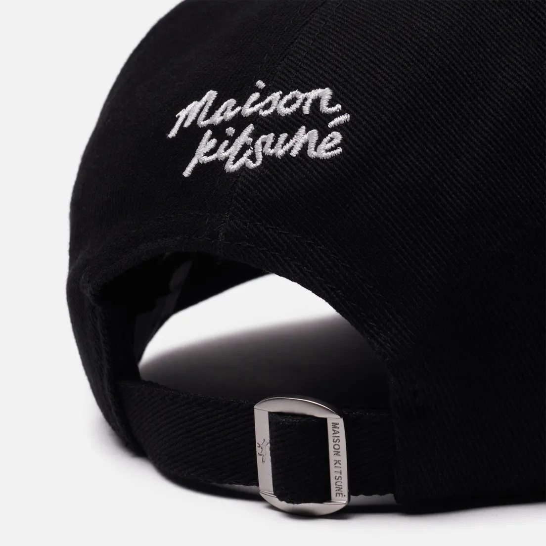 Maison Kitsune Кепка Large Fox Head 6P