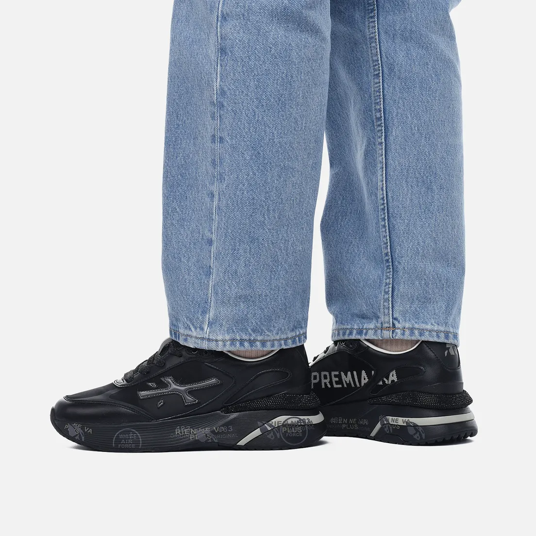 Premiata Женские кроссовки Moerun-d 7058