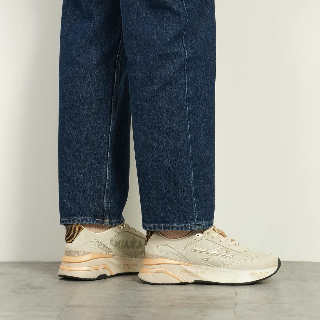 Premiata Женские кроссовки Moerun-d 7800