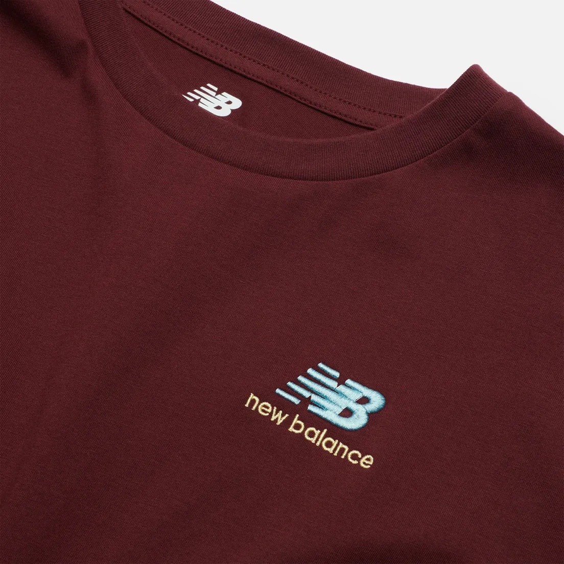 New Balance Мужская футболка Essentials Embroidered