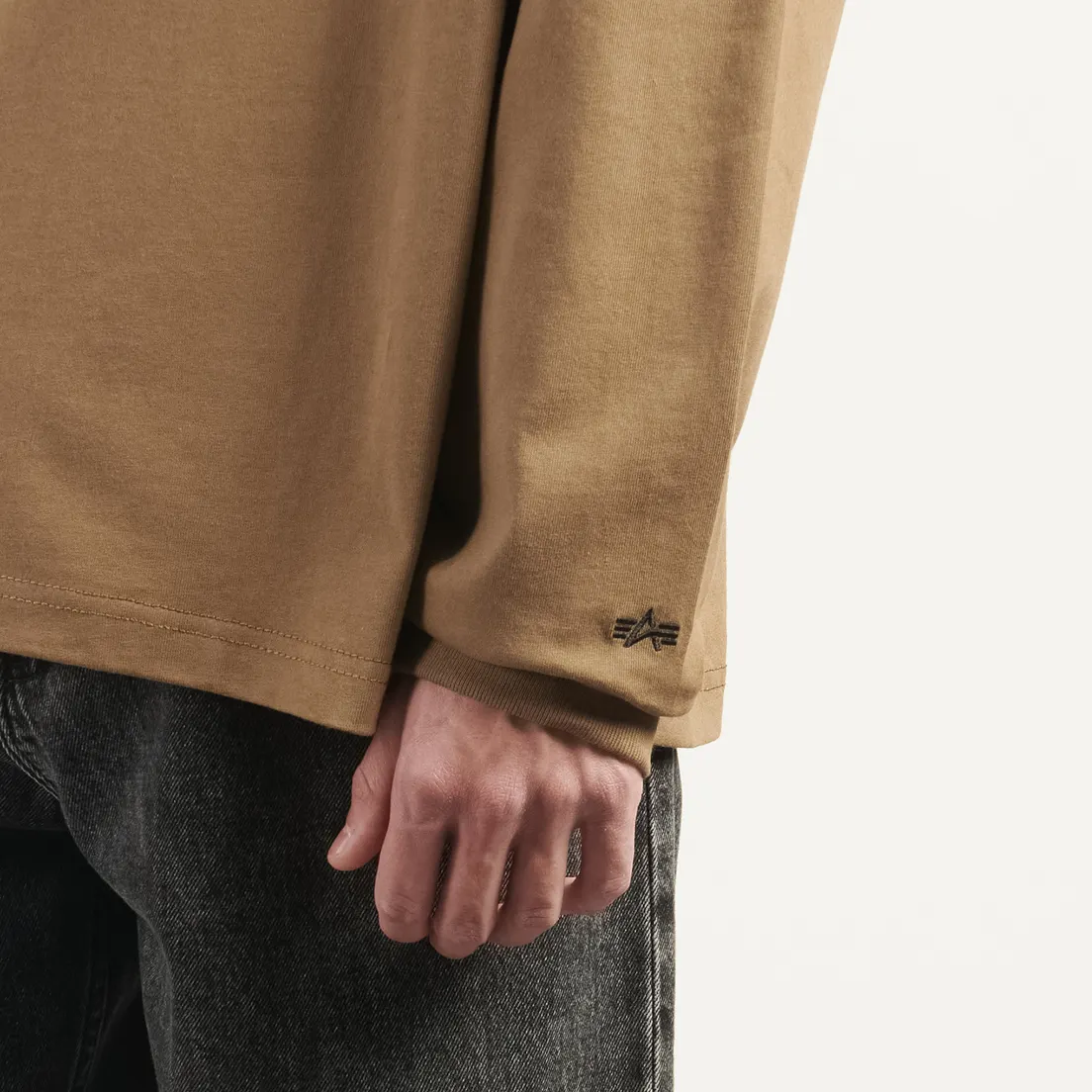 Alpha Industries Мужской лонгслив Uniform Graphic