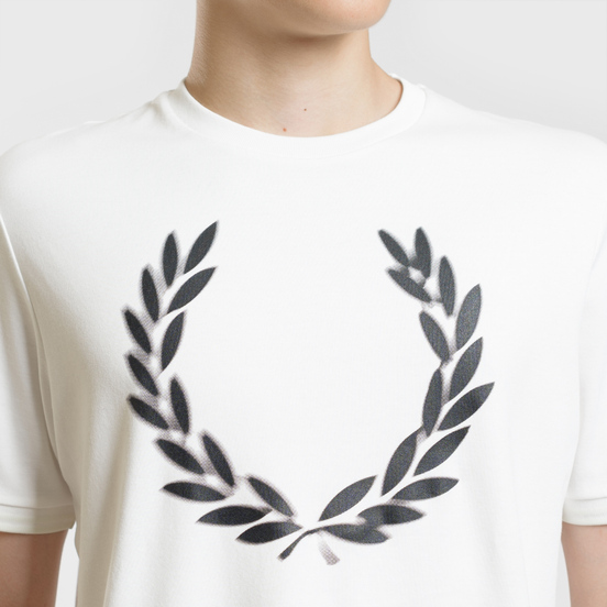 Мужская футболка Fred Perry Blurred Laurel Wreath Snow White