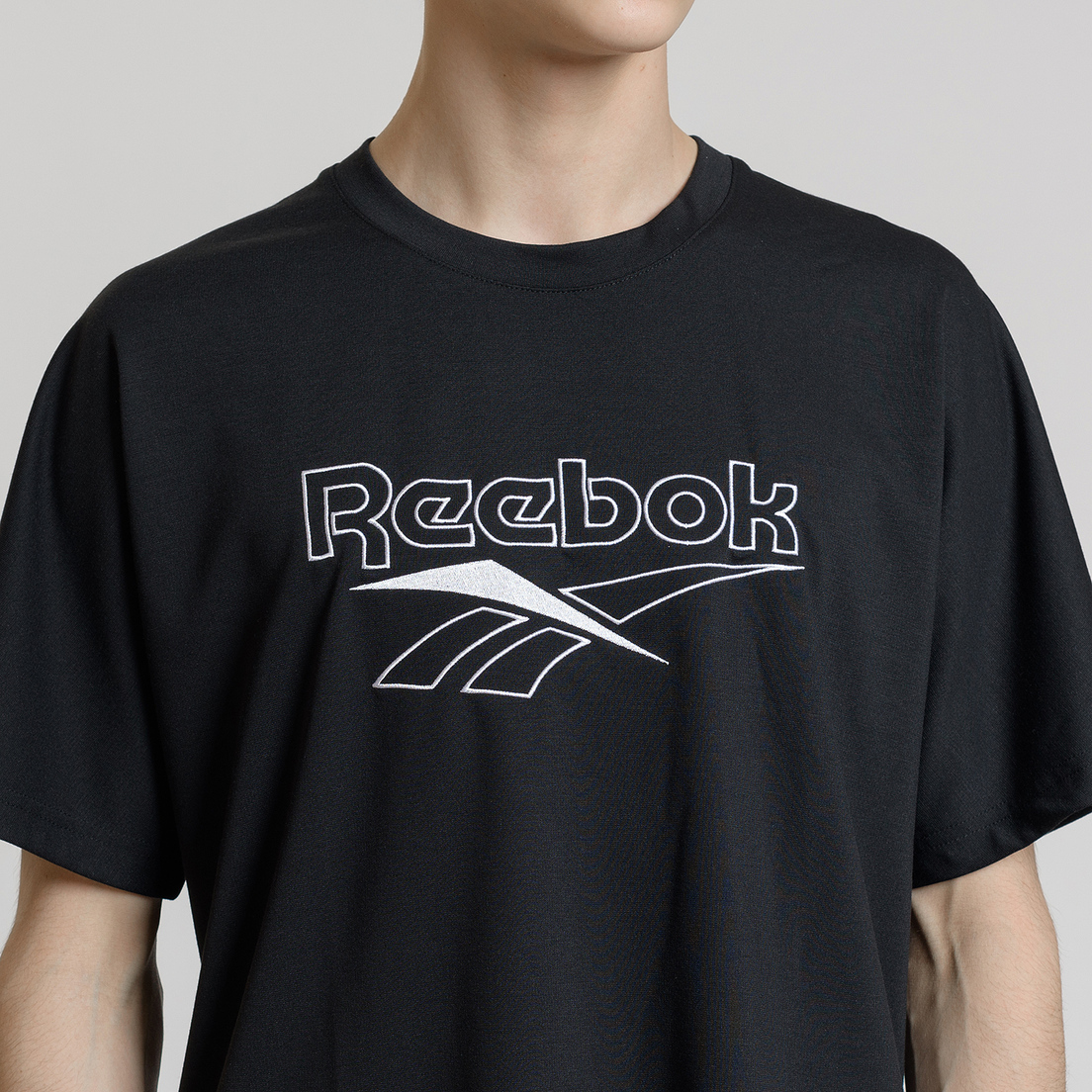 Reebok Мужская футболка Classic Vector
