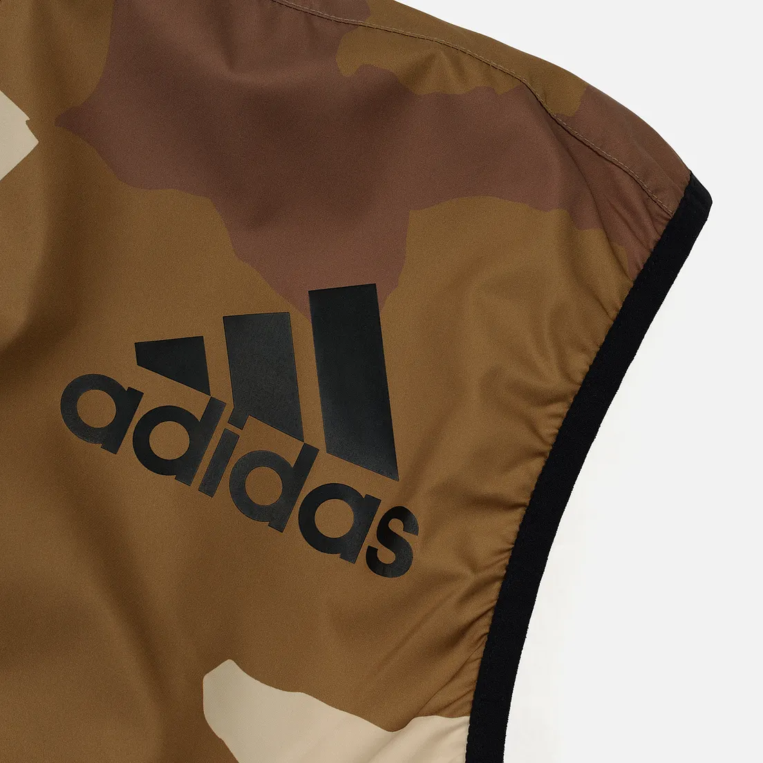 adidas Originals Мужская куртка ветровка x Undefeated Response Hooded Wind