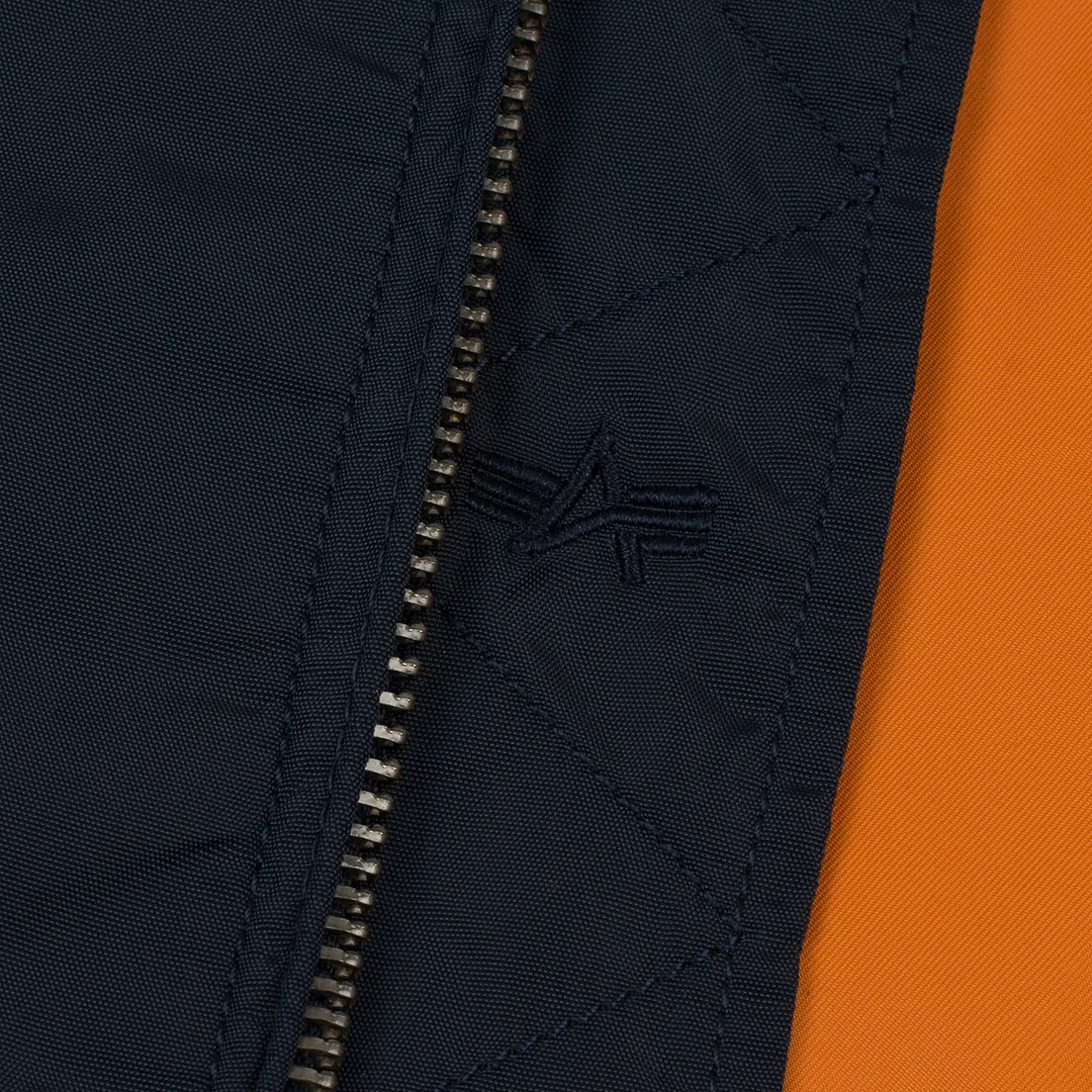 Alpha Industries Мужская куртка бомбер MA-1 TT