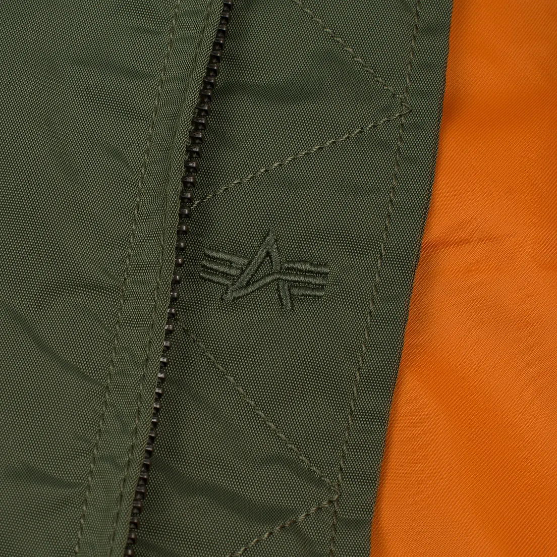 Alpha Industries Мужская куртка бомбер MA-1 TT