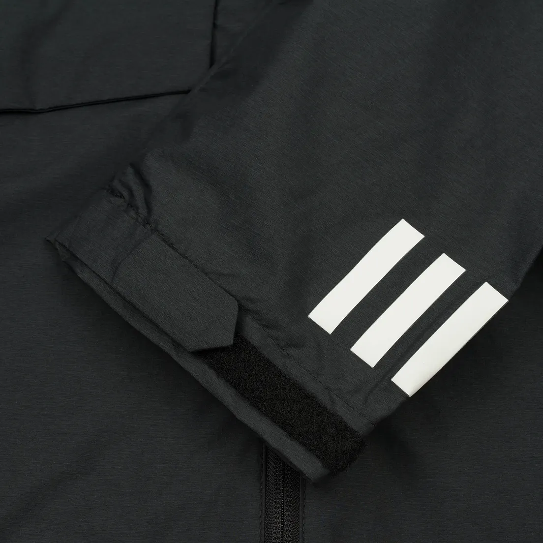 adidas Originals Мужская куртка ветровка x White Mountaineering Field