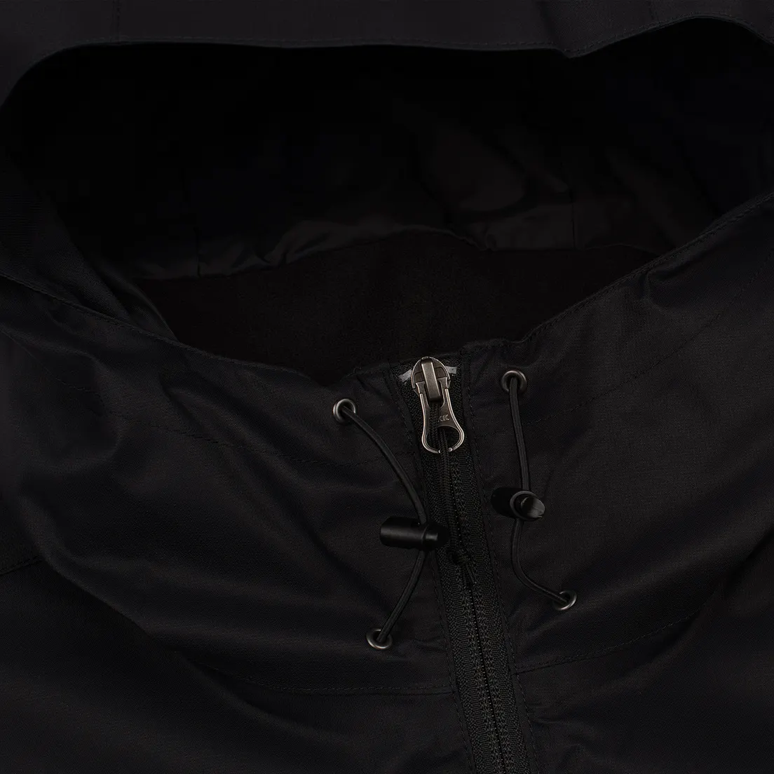 The North Face Мужская куртка ветровка Mountain Quest