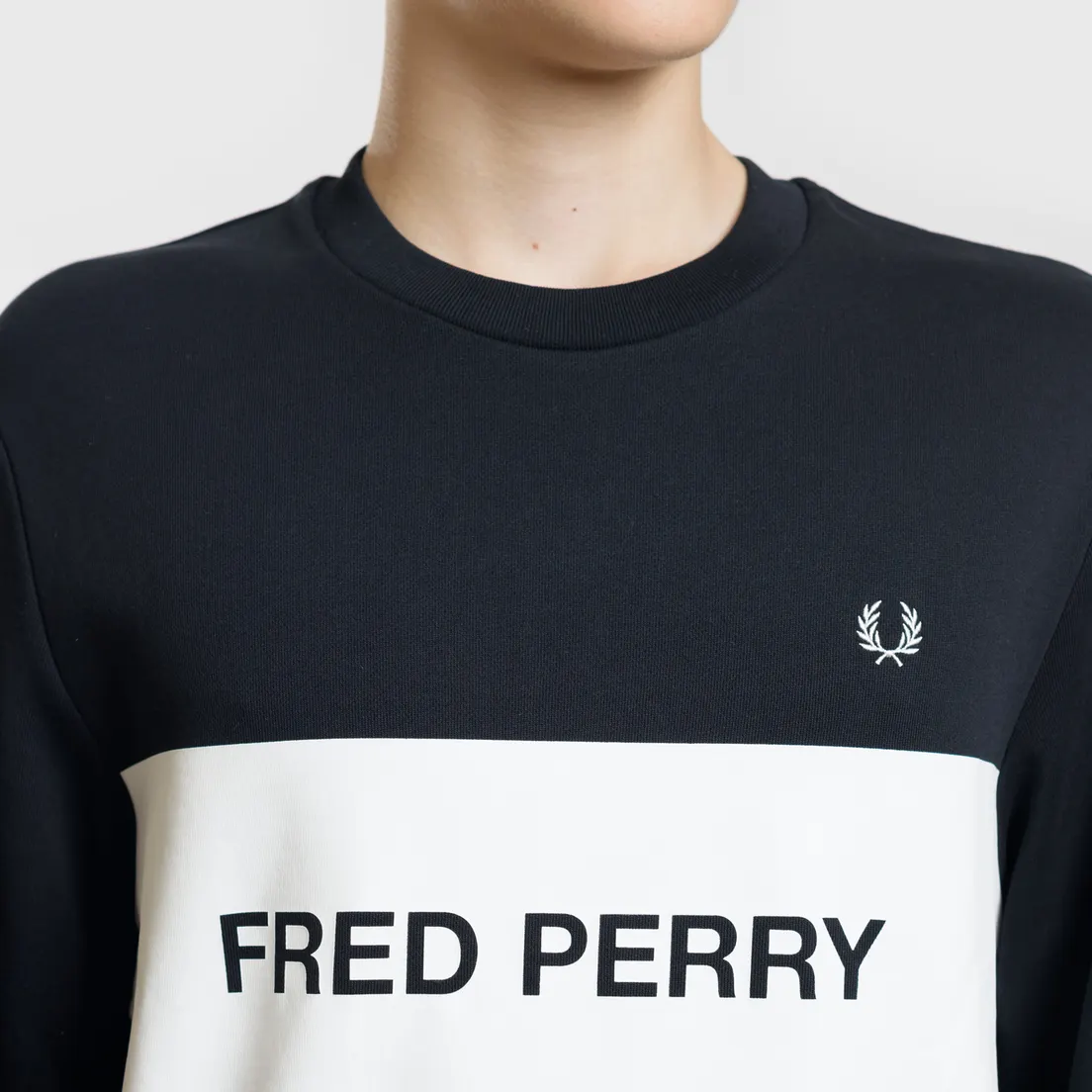 Fred Perry Мужская толстовка Chest Printed Panel