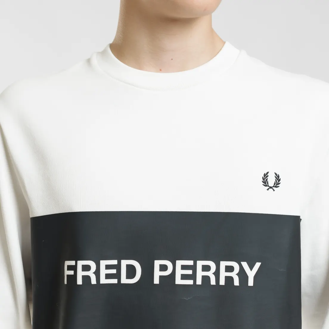 Fred Perry Мужская толстовка Chest Printed Panel