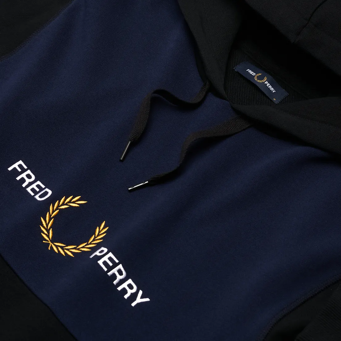 Fred Perry Мужская толстовка Embroidered Panel Hoodie