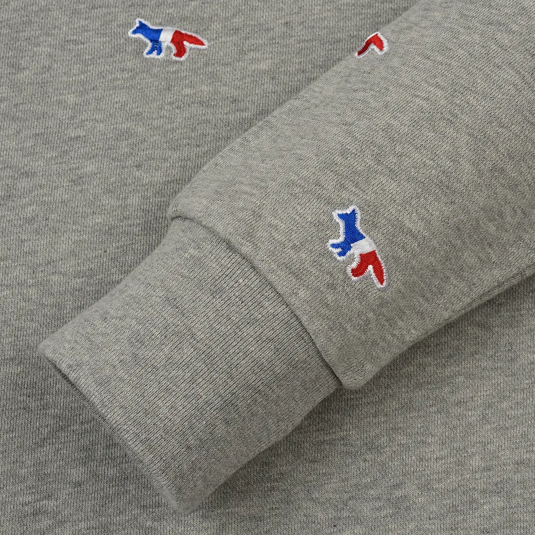 Maison Kitsune Мужская толстовка All Over Tricolor Fox Patch Embroidery