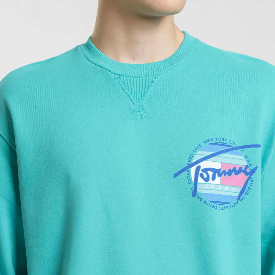 Tommy Jeans Мужская толстовка Light Washed Crew
