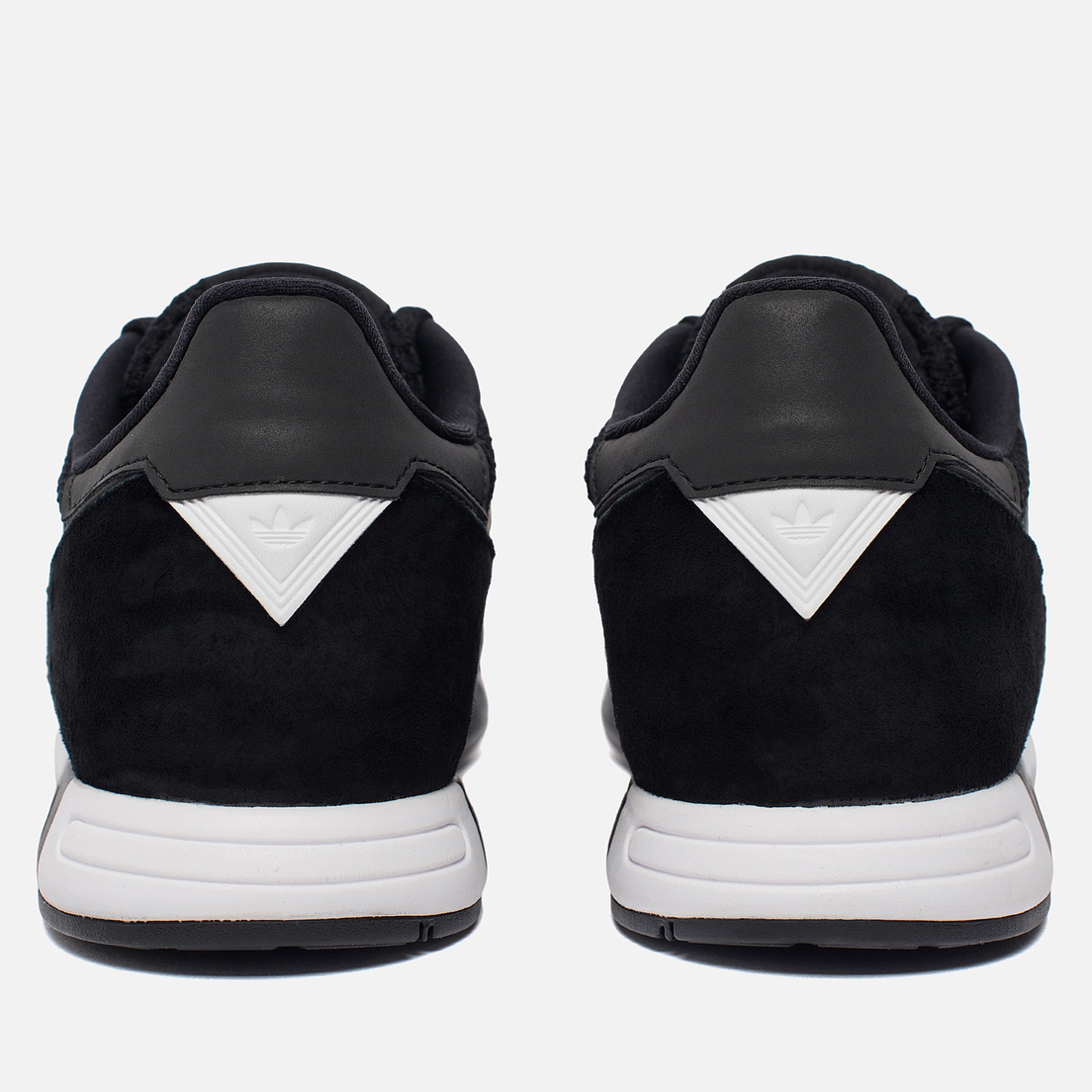 adidas Originals Мужские кроссовки x White Mountaineering Boston Super Primeknit