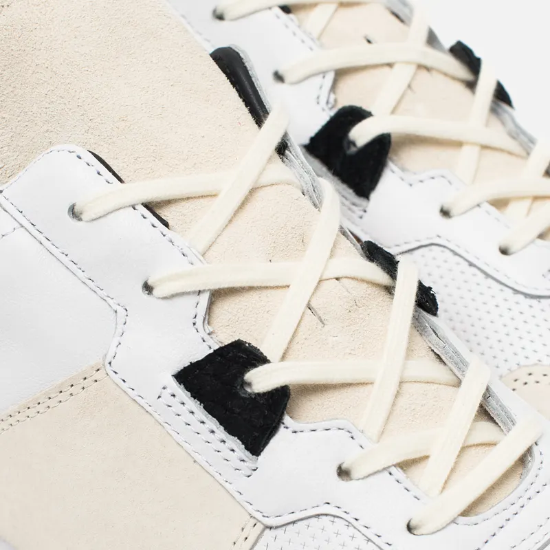 adidas Originals Женские кроссовки ZX 700 Remastered