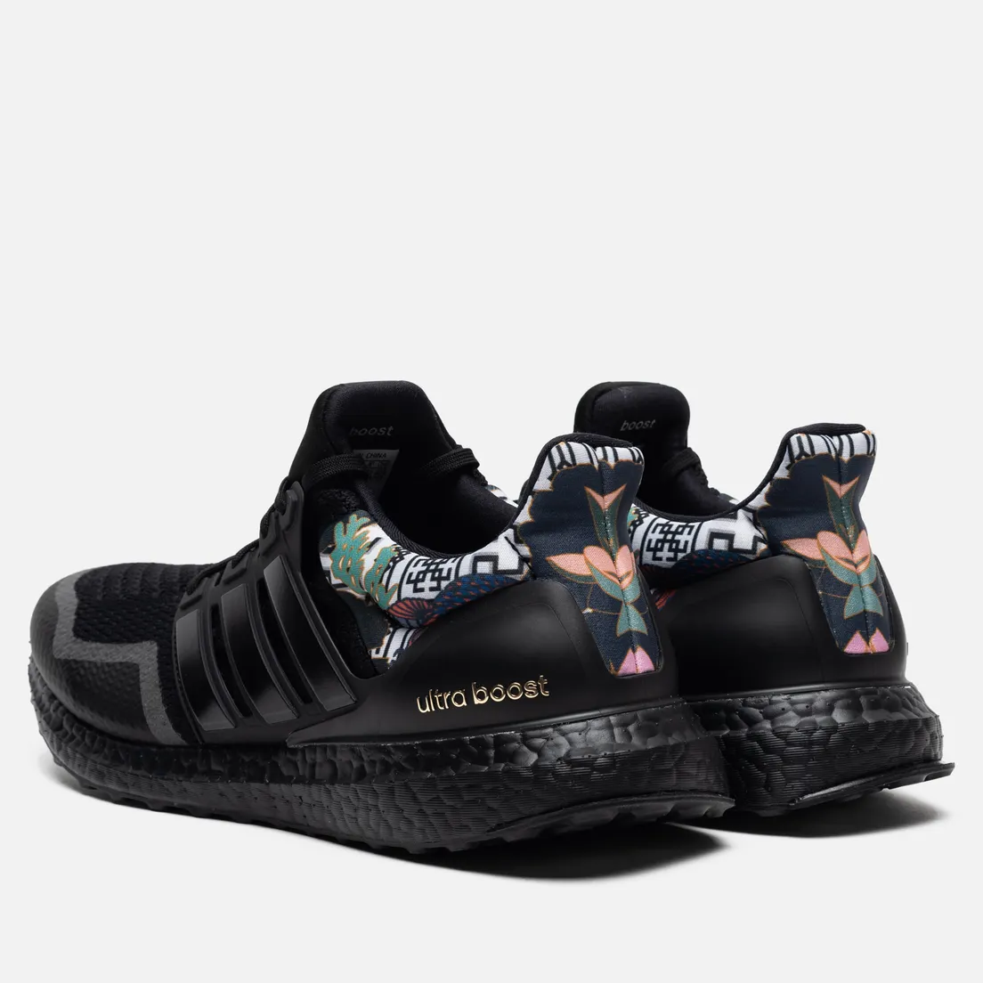 adidas Performance Мужские кроссовки Ultra Boost DNA Chinese New Year 2020