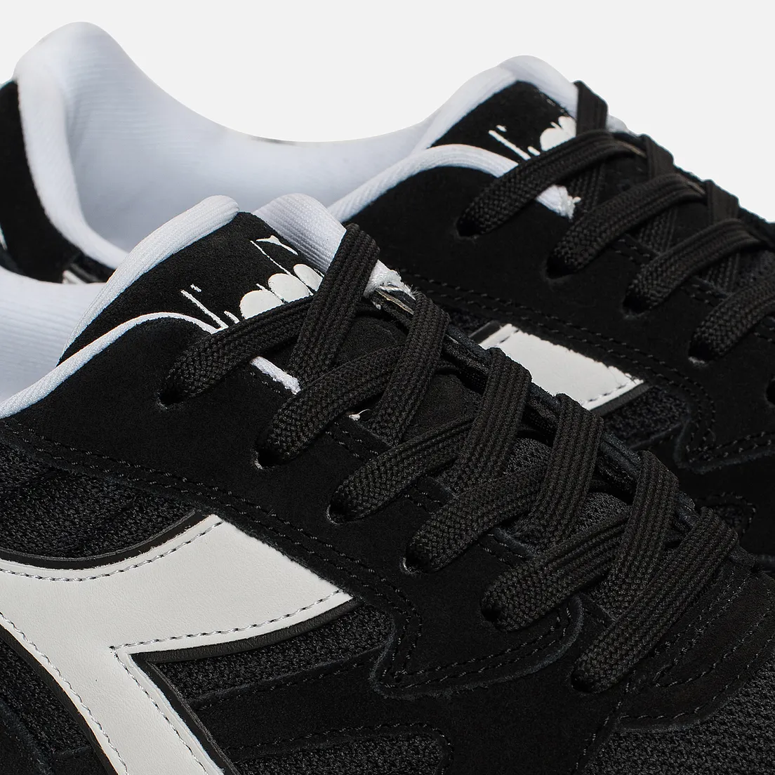 Diadora Мужские кроссовки N.902 S