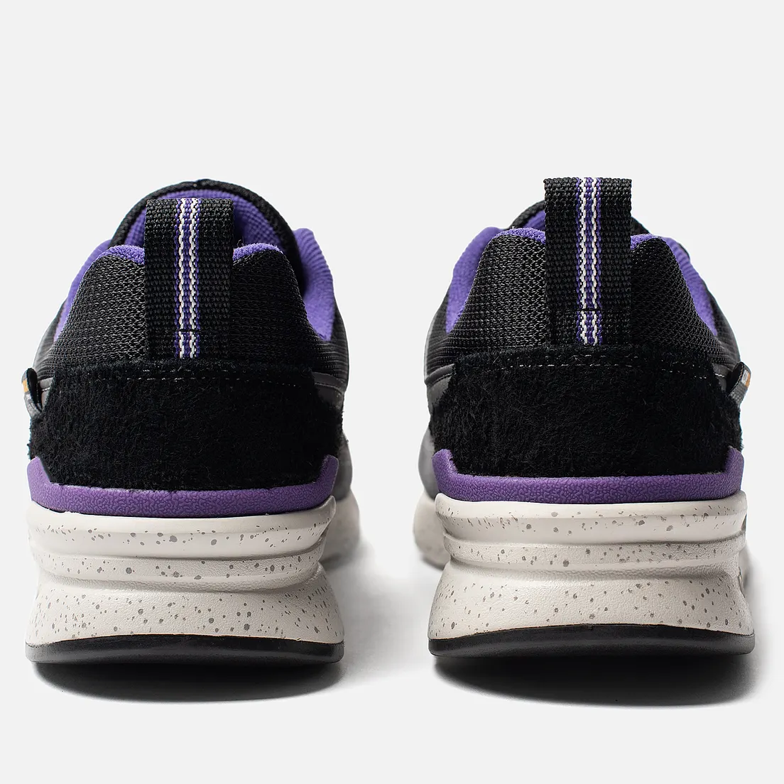 New Balance Мужские кроссовки CM997HFC Outdoor Pack
