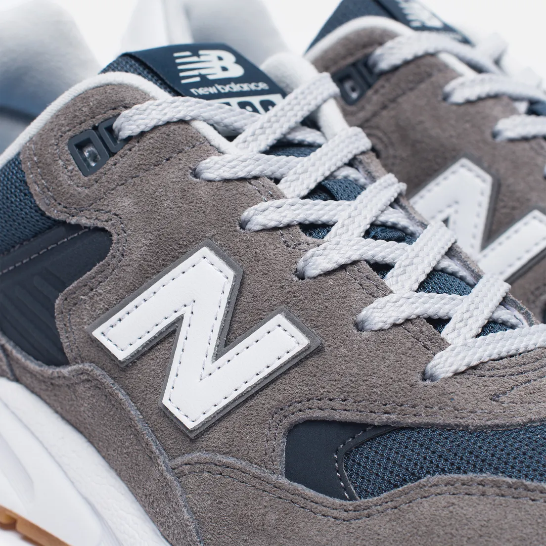 New Balance Мужские кроссовки MRT580MF