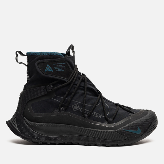 nike acg terra antarktik on feet