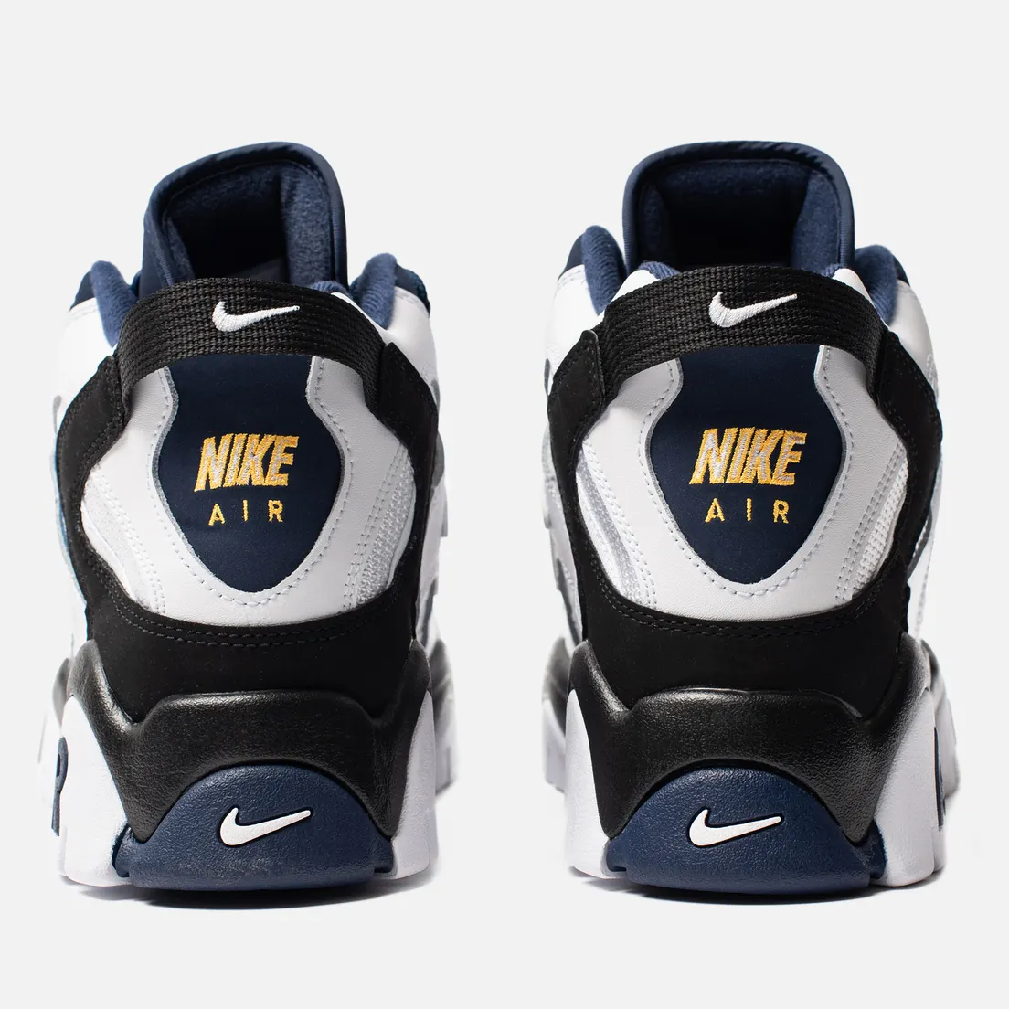 Nike Мужские кроссовки Air Barrage Mid