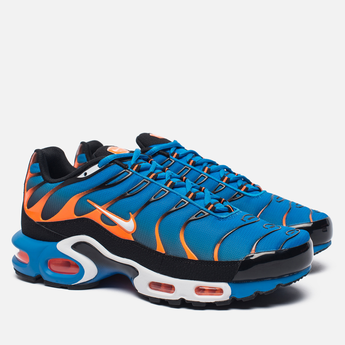 air max plus blue and white