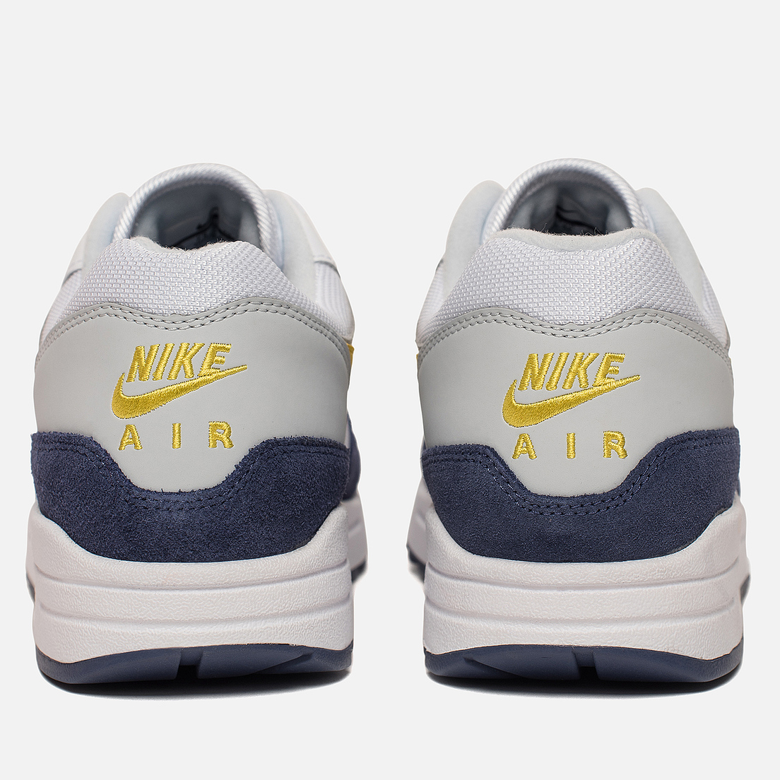 nike trainers blue with yellow tick