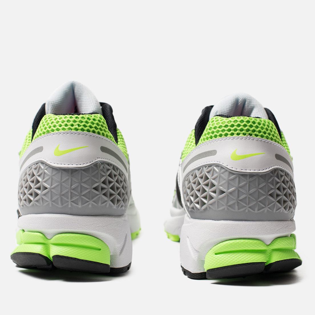 Nike Мужские кроссовки Zoom Vomero 5 SE SP